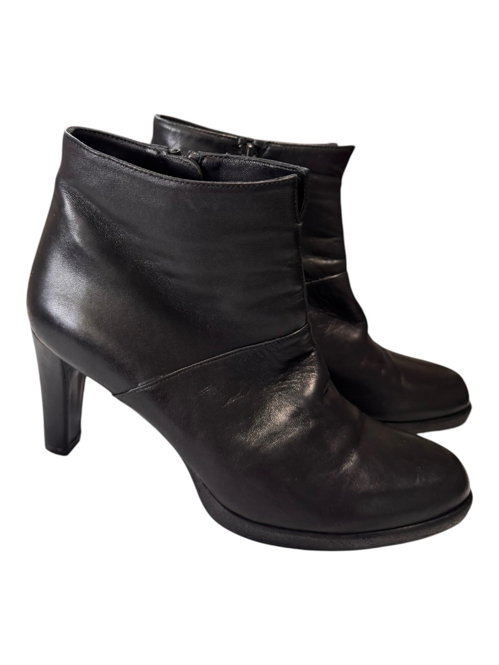 Stuart Weitzman Black Leather Pointed Toe Ankle Booties Zipper Boots Size 7